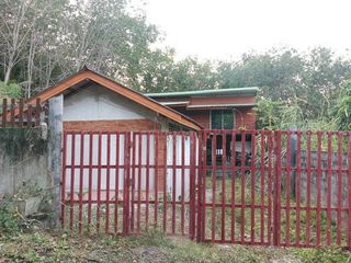 Casa en venta de 3 habitaciones en Khlong Thom, Krabi
