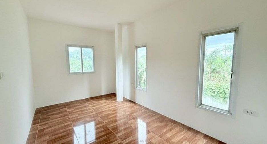 For sale 3 bedrooms townhouse in Mueang Samut Sakhon, Samut Sakhon