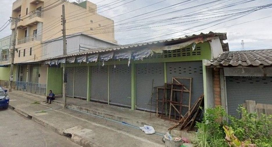 Almacén en venta de 3 habitaciones en Phrom Khiri, Nakhon Si Thammarat