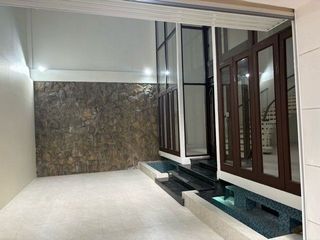Casa adosada en alquiler de 4 habitaciones en Bang Rak, Bangkok
