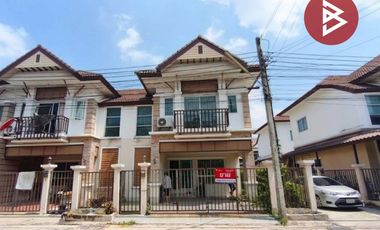 Casa adosada en venta de 3 habitaciones en Sai Mai, Bangkok