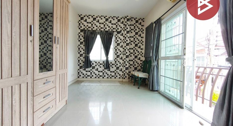 Reihenhaus zum Kauf mit 3 Zimmer in Sai Mai, Bangkok