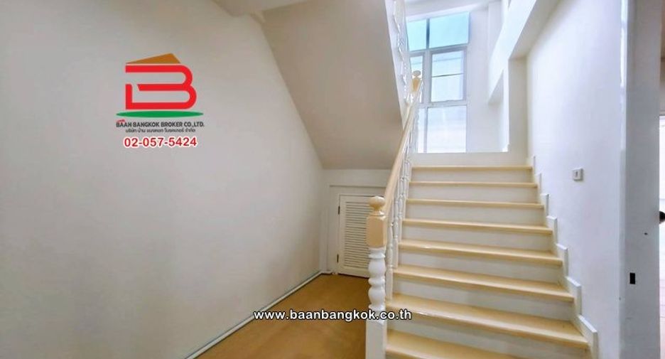 ขาย 4 ห้องนอน บ้านเดี่ยว ใน วังทองหลาง, กรุงเทพฯ