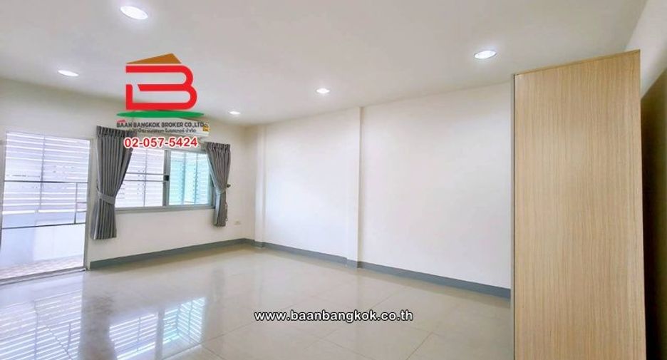 ขาย 4 ห้องนอน บ้านเดี่ยว ใน วังทองหลาง, กรุงเทพฯ