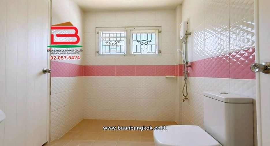 ขาย 4 ห้องนอน บ้านเดี่ยว ใน วังทองหลาง, กรุงเทพฯ