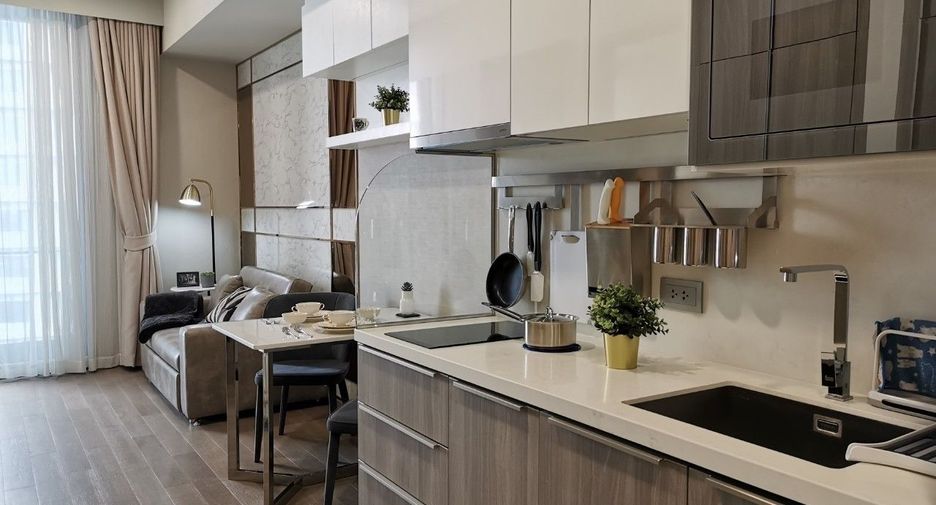 For rent 1 bed condo in Khlong Toei, Bangkok
