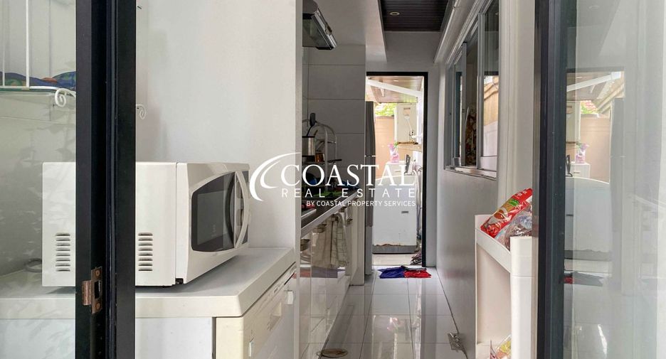 For rent and for sale 3 bedrooms house in Bang Lamung, Chonburi