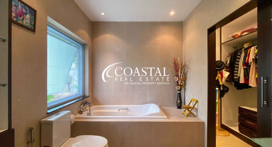 For rent and for sale 3 bedrooms house in Bang Lamung, Chonburi