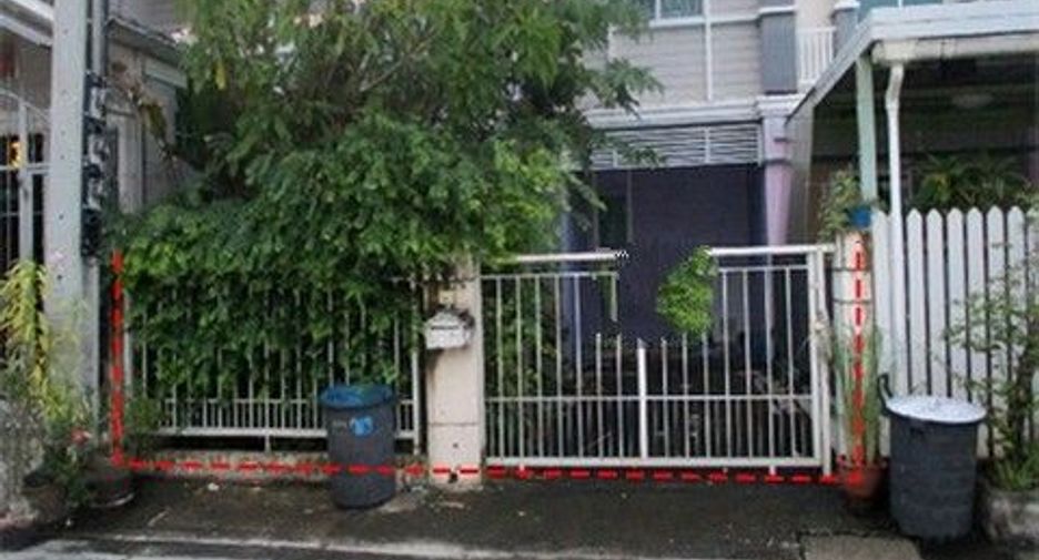 À vendre 1 chambre maison de ville à Bang Bua Thong, Nonthaburi