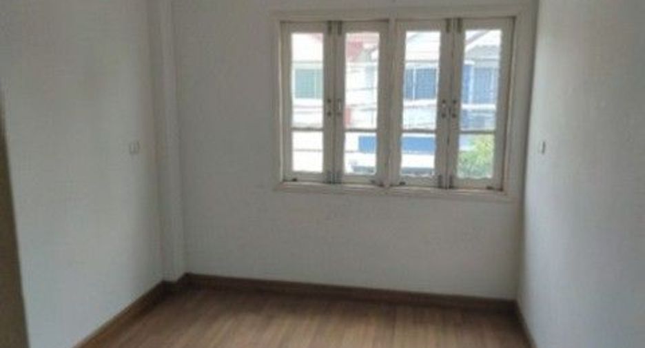Casa adosada en venta de 1 habitaciones en Bang Bua Thong, Nonthaburi