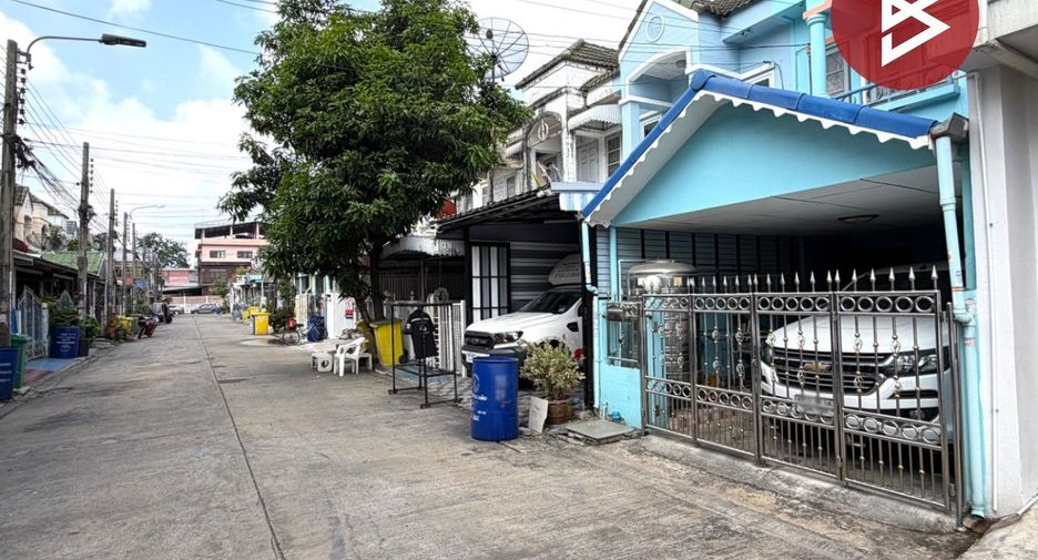 For sale 2 ベッドルーム townhouse in Mueang Samut Prakan, Samut Prakan