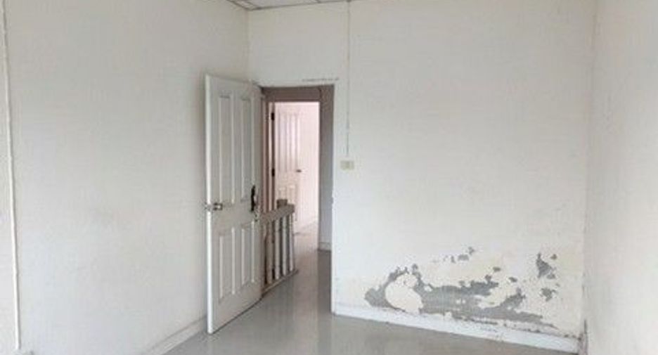 À vendre 1 chambre maison de ville à Bang Bua Thong, Nonthaburi