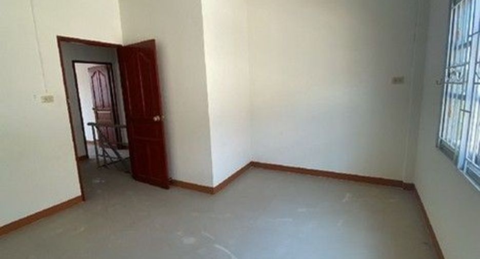 Reihenhaus zum Kauf mit 1 Zimmer in Bang Bua Thong, Nonthaburi
