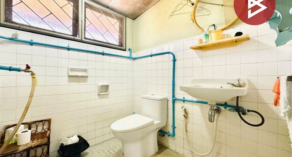 Haus zum Kauf mit 4 Zimmer in Thung Khru, Bangkok