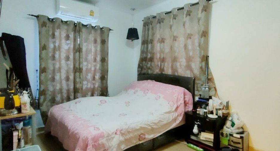 For sale 4 bedrooms townhouse in Bang Phli, Samut Prakan