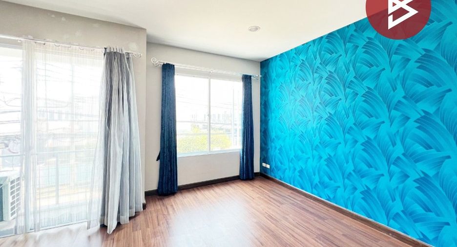 For sale 3 bedrooms townhouse in Bang Khun Thian, Bangkok