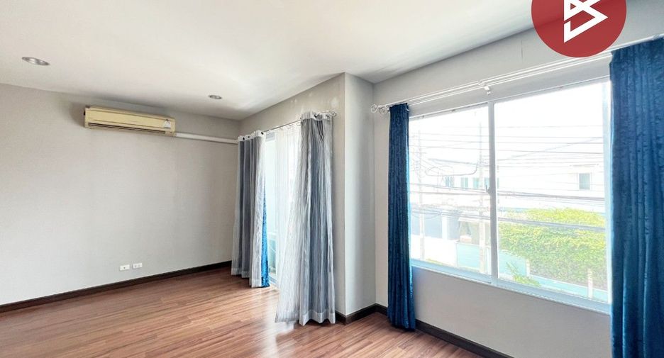 For sale 3 bedrooms townhouse in Bang Khun Thian, Bangkok