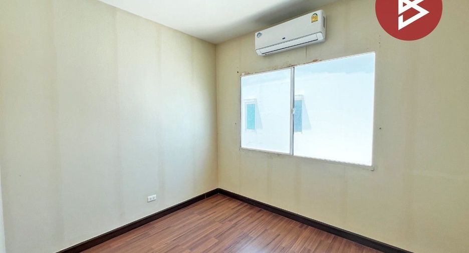 For sale 3 bedrooms townhouse in Bang Khun Thian, Bangkok