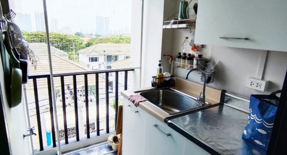 For sale 1 bed condo in Bang Na, Bangkok