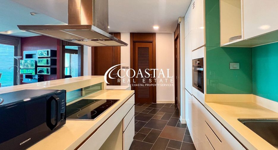 For sale 2 ベッドルーム condo in Bang Lamung, Chonburi