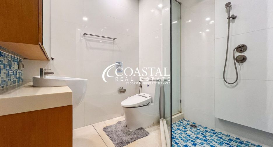 For sale 2 ベッドルーム condo in Bang Lamung, Chonburi