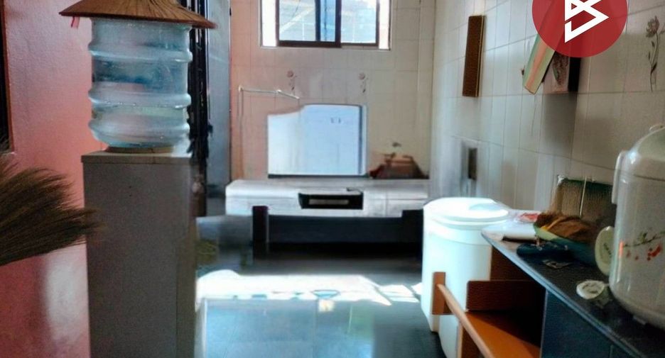 Продажа 3 спальни таунхаус в Mueang Chon Buri, Чонбури