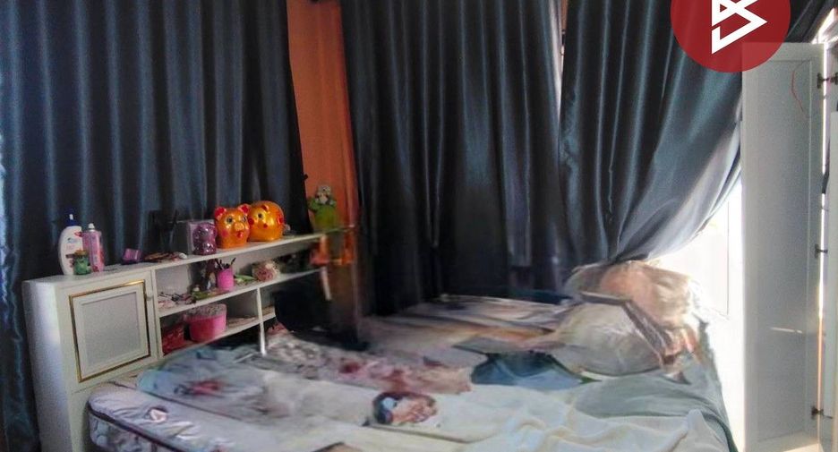Продажа 3 спальни таунхаус в Mueang Chon Buri, Чонбури