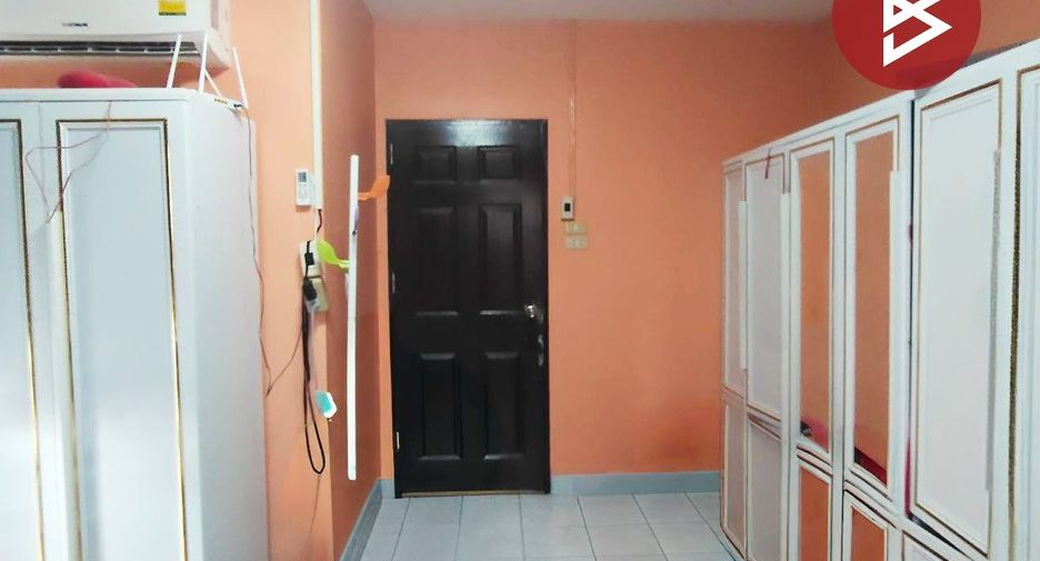 Продажа 3 спальни таунхаус в Mueang Chon Buri, Чонбури