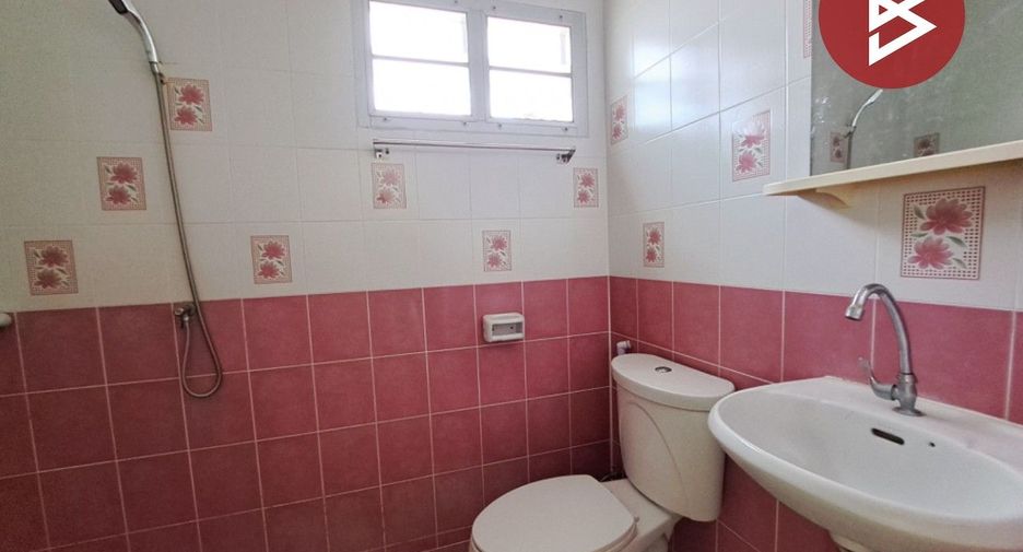 For sale 3 bedrooms house in Phutthamonthon, Nakhon Pathom