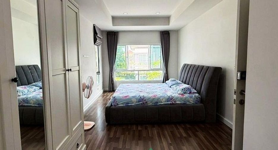 For sale 3 bedrooms house in Min Buri, Bangkok