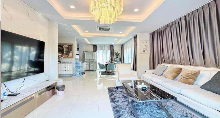 Villa zur Miete mit 4 Zimmer in Bang Lamung, Chonburi