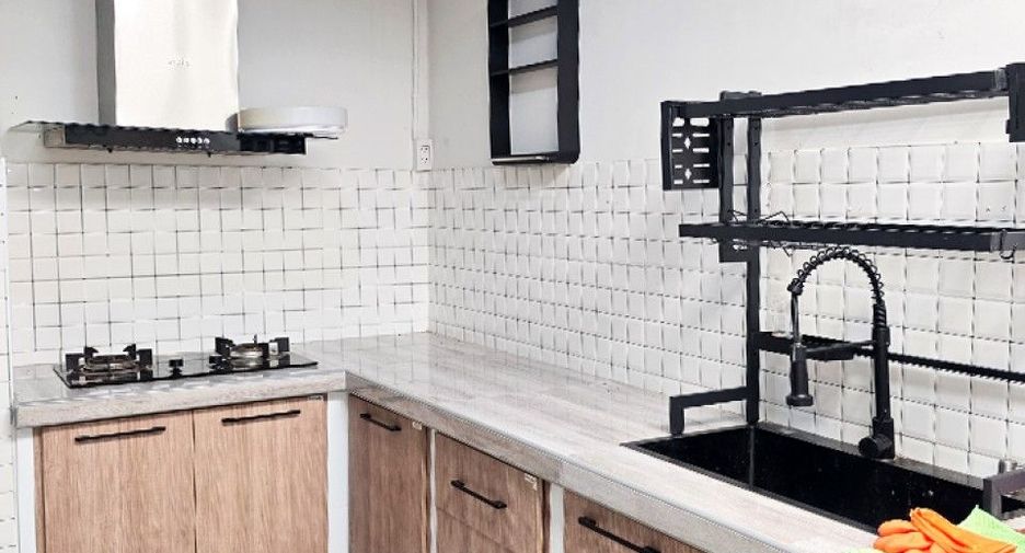 For sale 3 ベッドルーム townhouse in Bang Phli, Samut Prakan