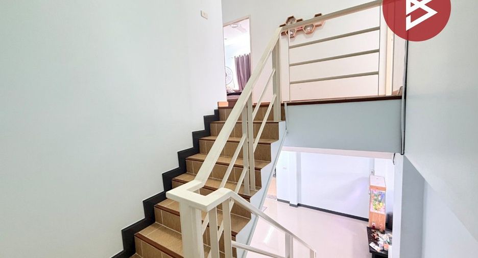 For sale 4 ベッドルーム house in Phutthamonthon, Nakhon Pathom
