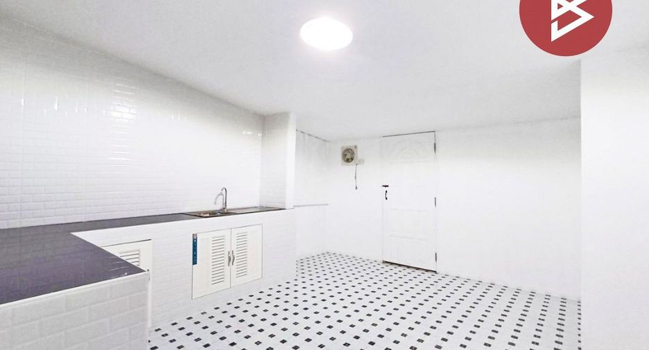 For sale 2 ベッドルーム townhouse in Mueang Samut Songkhram, Samut Songkhram