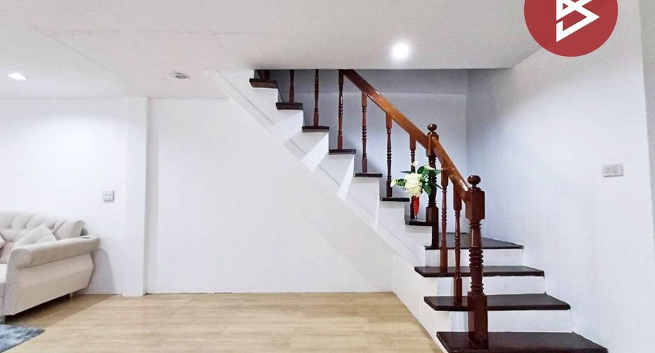 For sale 2 ベッドルーム townhouse in Mueang Samut Songkhram, Samut Songkhram