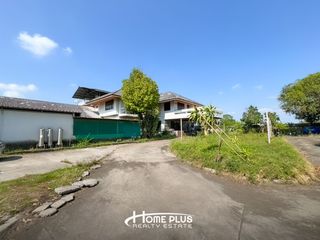 Haus zum Kauf mit 6 Zimmer in Nong Khaem, Bangkok