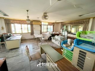 Haus zum Kauf mit 6 Zimmer in Nong Khaem, Bangkok