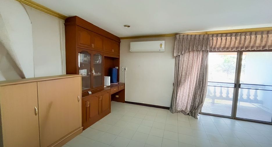 Casa en venta de 6 habitaciones en Nong Khaem, Bangkok
