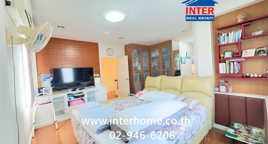 For sale 3 bedrooms house in Mueang Nonthaburi, Nonthaburi