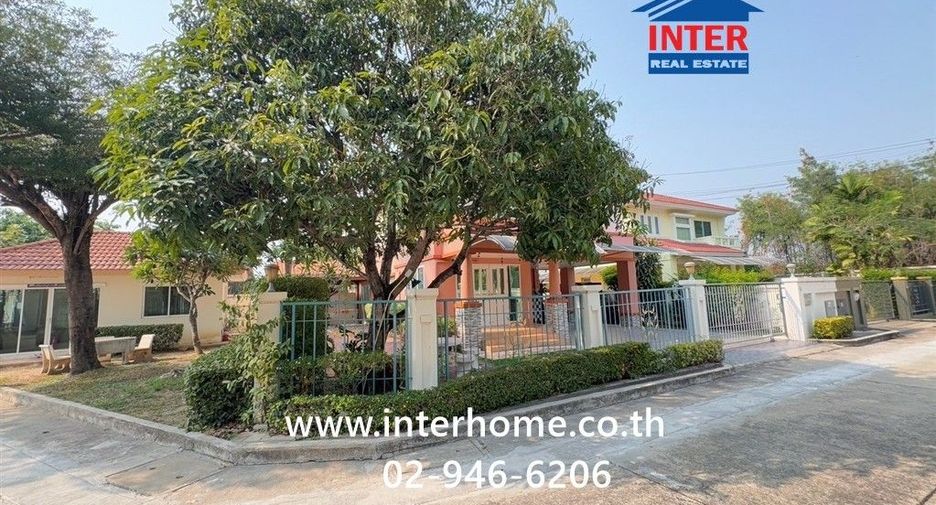 For sale 3 bedrooms house in Mueang Nonthaburi, Nonthaburi