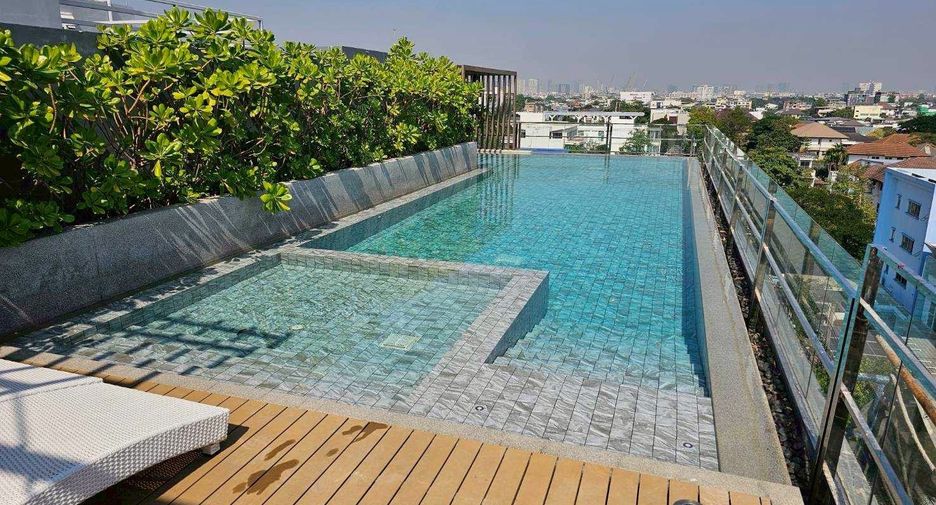 Condo en alquiler y en venta de 1 habitaciones en Bang Na, Bangkok