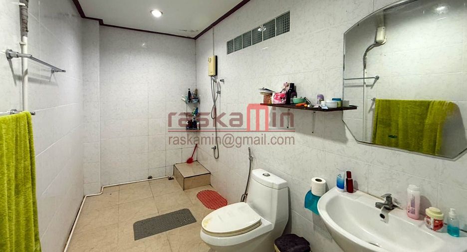 For sale 6 bedrooms house in Bang Lamung, Chonburi