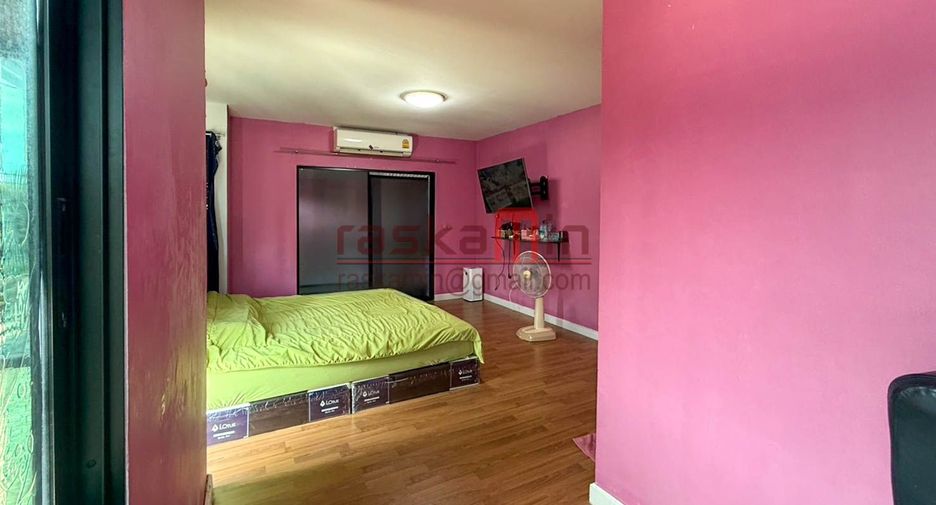 For sale 6 bedrooms house in Bang Lamung, Chonburi