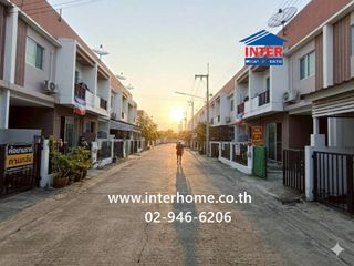 出售 2 卧室 联排别墅 在 Mueang Samut Sakhon, Samut Sakhon