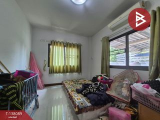 For sale 5 ベッドルーム house in Sam Phran, Nakhon Pathom