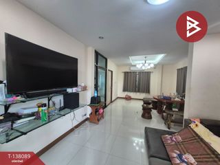 For sale 5 ベッドルーム house in Sam Phran, Nakhon Pathom