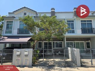 出售 2 卧室 联排别墅 在 Phra Samut Chedi, Samut Prakan