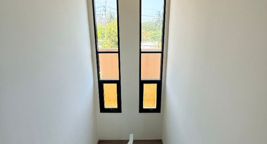 Haus zum Kauf mit 4 Zimmer in Mueang Chon Buri, Chonburi