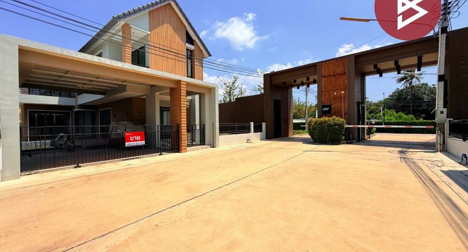 Haus zum Kauf mit 4 Zimmer in Mueang Chon Buri, Chonburi