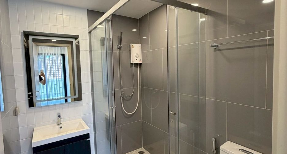 For rent and for sale 1 bed condo in Bang Na, Bangkok